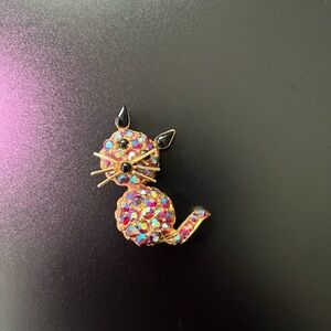 Vintage Unsigned Black/Aurora Borealis Rhinestones, Gold Colored Backing